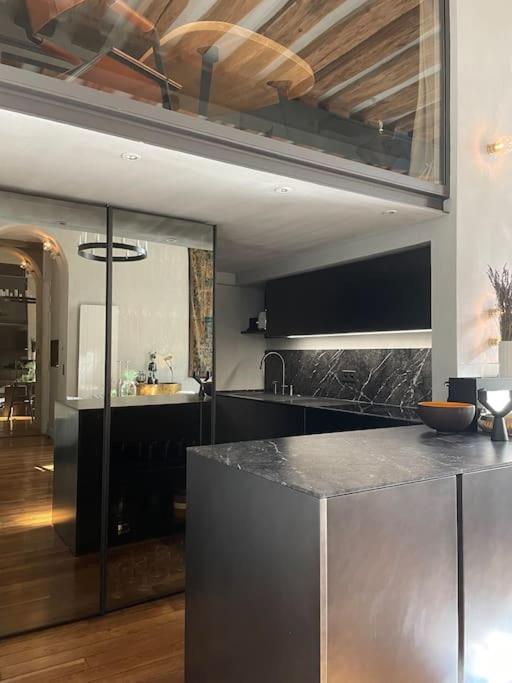Golden Braque: Luxury Meet History Apartment Paris Ngoại thất bức ảnh